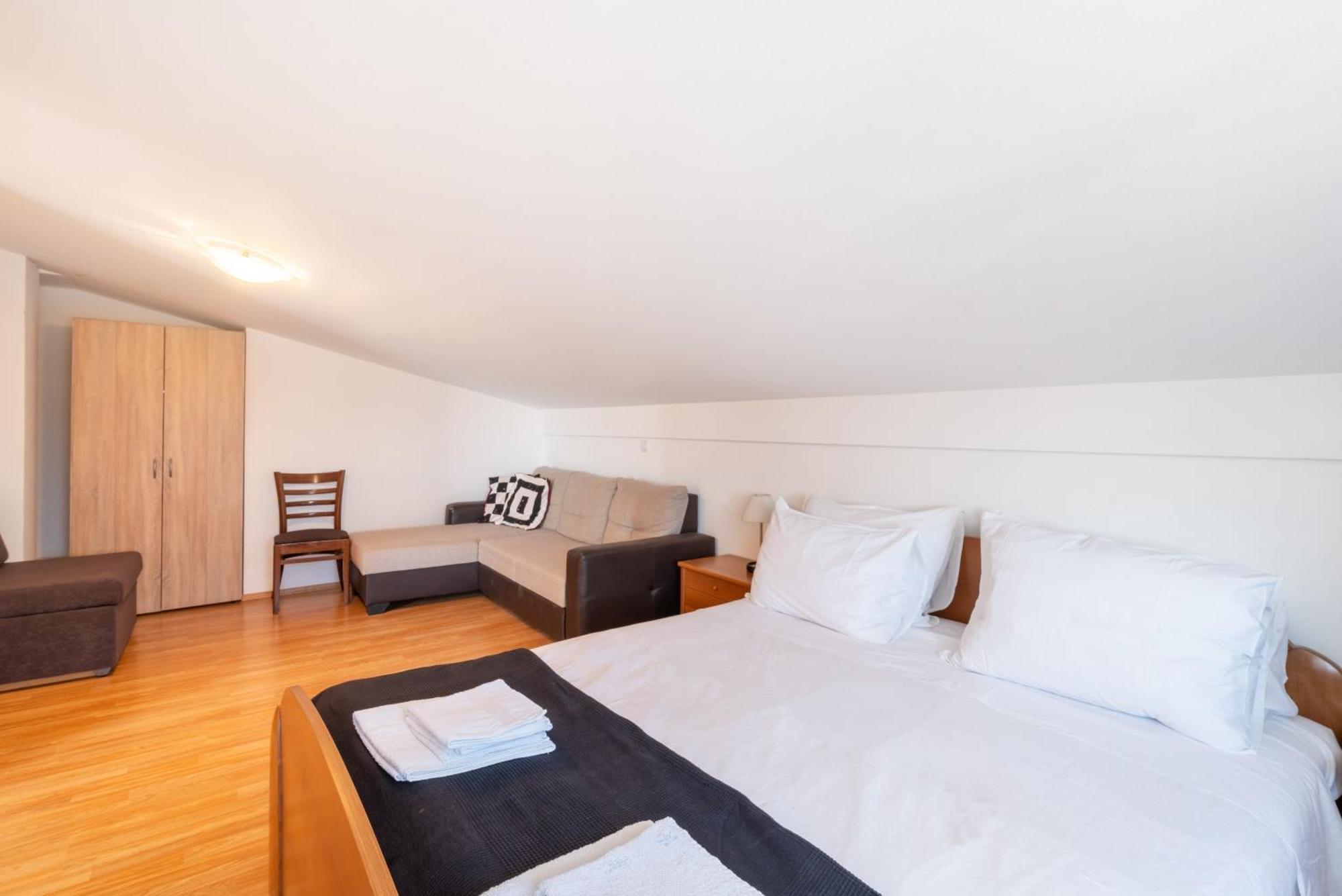 Apartments With A Parking Space Lopar, Rab - 14070 Værelse billede